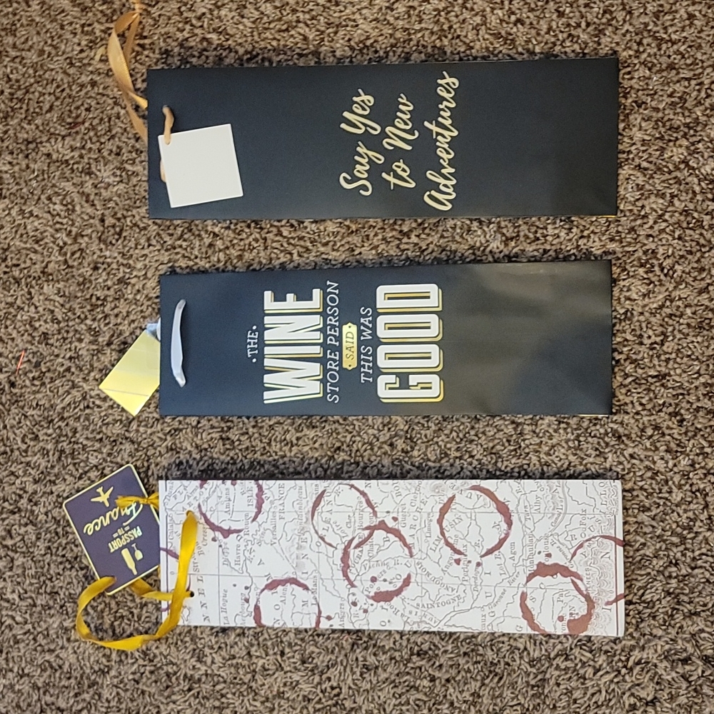 3 brand new wine bags. Never used.